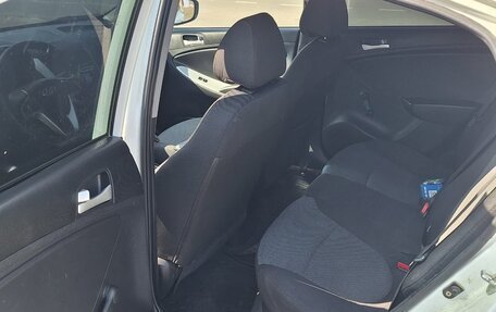 Hyundai Solaris II рестайлинг, 2013 год, 520 000 рублей, 11 фотография