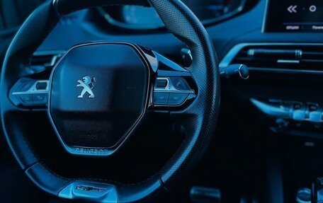 Peugeot 5008 II, 2018 год, 2 600 000 рублей, 6 фотография