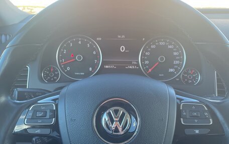 Volkswagen Touareg III, 2011 год, 2 490 000 рублей, 8 фотография