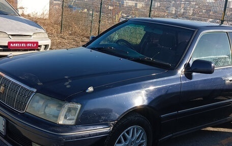 Toyota Crown, 1988 год, 570 000 рублей, 3 фотография
