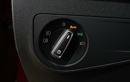 Volkswagen Tiguan II, 2017 год, 2 599 000 рублей, 19 фотография