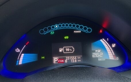 Nissan Leaf I, 2015 год, 850 000 рублей, 1 фотография
