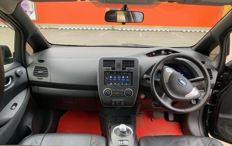 Nissan Leaf I, 2015 год, 850 000 рублей, 4 фотография