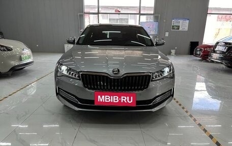 Skoda Superb III рестайлинг, 2024 год, 2 346 000 рублей, 2 фотография