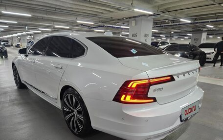 Volvo S90 II рестайлинг, 2021 год, 3 440 810 рублей, 3 фотография