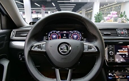 Skoda Superb III рестайлинг, 2021 год, 2 050 000 рублей, 13 фотография