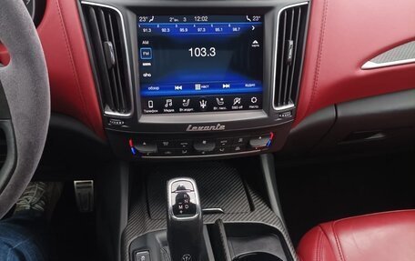 Maserati Levante I, 2018 год, 4 950 000 рублей, 11 фотография