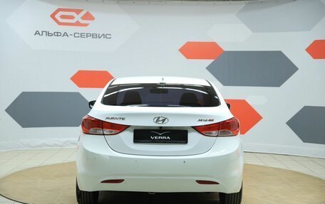 Hyundai Avante, 2011 год, 890 000 рублей, 6 фотография