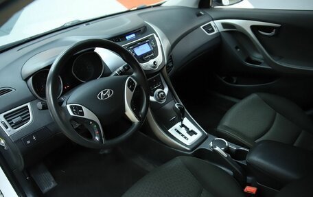 Hyundai Avante, 2011 год, 890 000 рублей, 10 фотография