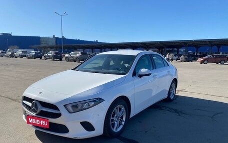 Mercedes-Benz A-Класс, 2019 год, 2 330 000 рублей, 2 фотография
