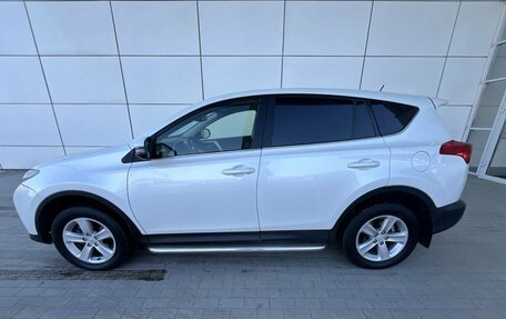 Toyota RAV4, 2013 год, 1 670 000 рублей, 10 фотография