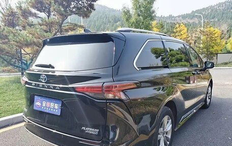 Toyota Sienna, 2022 год, 4 480 000 рублей, 5 фотография