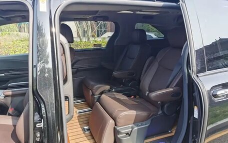 Toyota Sienna, 2022 год, 4 480 000 рублей, 11 фотография