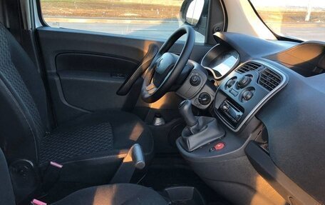 Renault Kangoo II рестайлинг, 2013 год, 950 000 рублей, 14 фотография