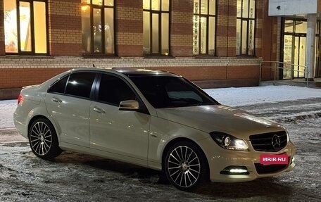 Mercedes-Benz C-Класс, 2013 год, 1 499 000 рублей, 2 фотография