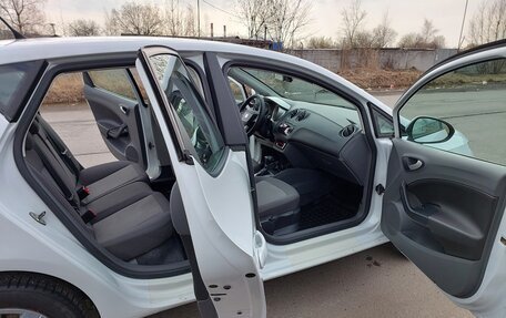 SEAT Ibiza IV рестайлинг 2, 2012 год, 600 000 рублей, 8 фотография