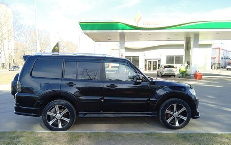Mitsubishi Pajero IV, 2007 год, 1 492 000 рублей, 3 фотография