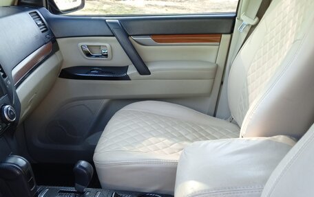 Mitsubishi Pajero IV, 2007 год, 1 492 000 рублей, 17 фотография