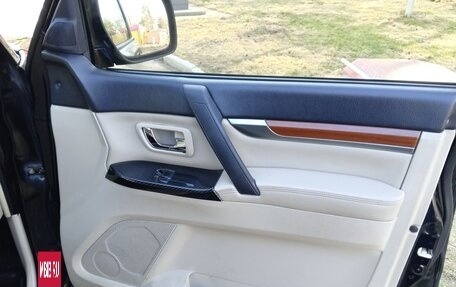 Mitsubishi Pajero IV, 2007 год, 1 492 000 рублей, 9 фотография