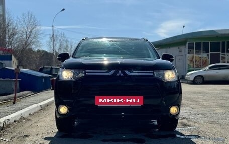 Mitsubishi Outlander III рестайлинг 3, 2012 год, 1 350 000 рублей, 2 фотография