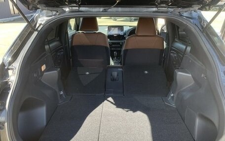 Toyota Yaris Cross, 2022 год, 1 550 000 рублей, 23 фотография