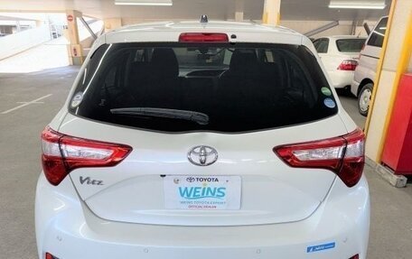 Toyota Vitz, 2019 год, 925 000 рублей, 6 фотография