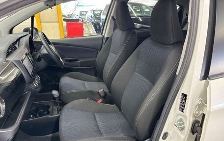 Toyota Vitz, 2019 год, 925 000 рублей, 10 фотография