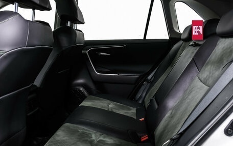 Toyota RAV4, 2023 год, 3 998 000 рублей, 13 фотография