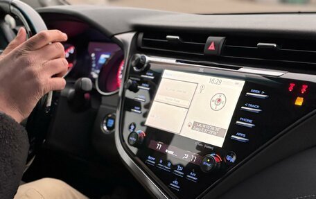 Toyota Camry, 2019 год, 2 550 000 рублей, 5 фотография