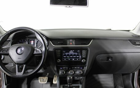 Skoda Octavia, 2015 год, 1 280 000 рублей, 10 фотография