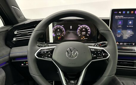 Volkswagen Tiguan, 2024 год, 4 599 000 рублей, 12 фотография