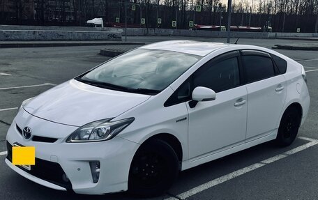 Toyota Prius, 2012 год, 1 270 000 рублей, 4 фотография