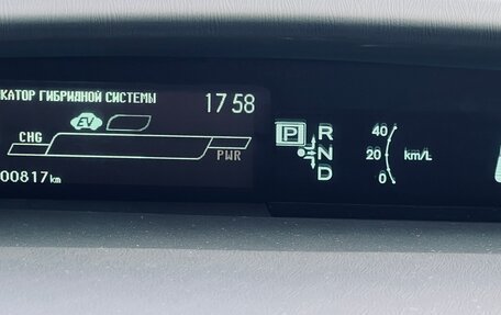 Toyota Prius, 2012 год, 1 270 000 рублей, 13 фотография
