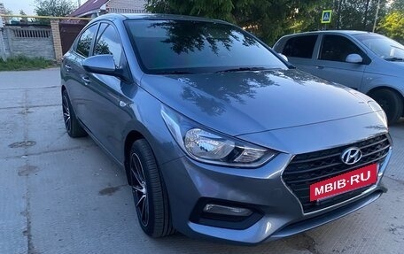 Hyundai Solaris II рестайлинг, 2017 год, 1 500 000 рублей, 4 фотография