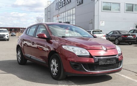 Renault Megane III, 2014 год, 1 139 000 рублей, 2 фотография