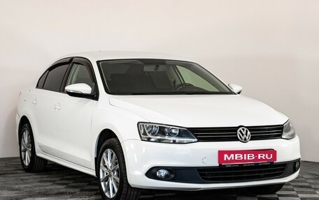 Volkswagen Jetta VI, 2012 год, 949 000 рублей, 3 фотография