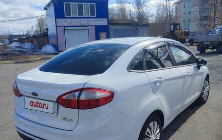 Ford Fiesta, 2016 год, 850 000 рублей, 3 фотография