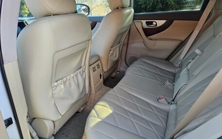 Infiniti QX70, 2015 год, 2 650 000 рублей, 4 фотография