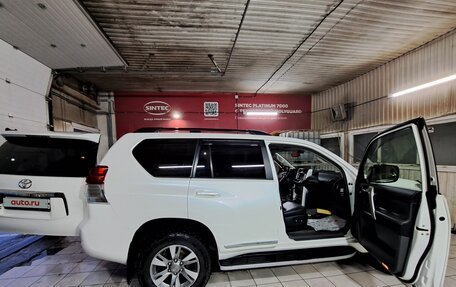 Toyota Land Cruiser Prado 150 рестайлинг 2, 2012 год, 3 400 000 рублей, 9 фотография