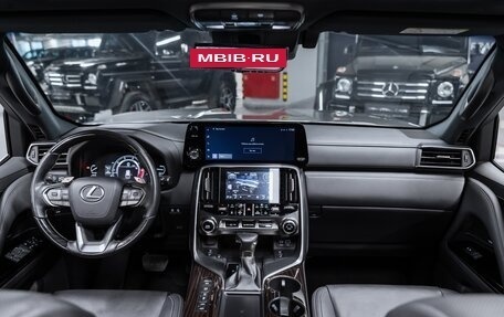 Lexus LX, 2022 год, 15 600 000 рублей, 14 фотография