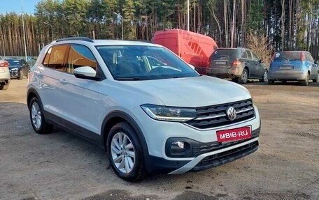 Volkswagen T-Cross I, 2019 год, 2 350 000 рублей, 8 фотография