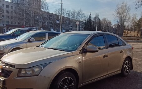 Chevrolet Cruze II, 2011 год, 720 000 рублей, 4 фотография