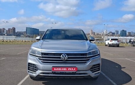 Volkswagen Touareg III, 2018 год, 4 300 000 рублей, 4 фотография
