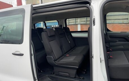 Opel Vivaro, 2021 год, 3 220 000 рублей, 9 фотография