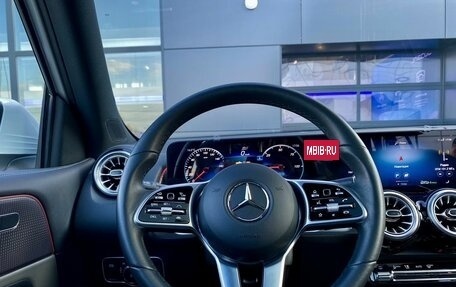 Mercedes-Benz EQB, 2022 год, 5 990 000 рублей, 13 фотография