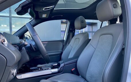 Mercedes-Benz EQB, 2022 год, 5 990 000 рублей, 23 фотография