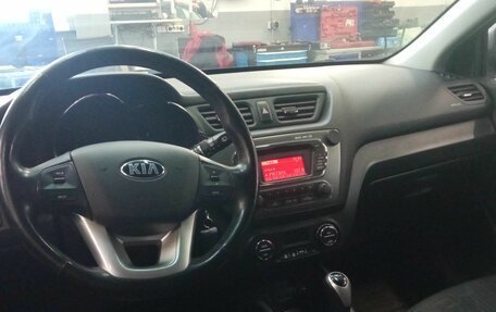 KIA Rio III рестайлинг, 2013 год, 850 000 рублей, 5 фотография