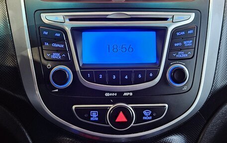 Hyundai Solaris II рестайлинг, 2013 год, 745 000 рублей, 14 фотография
