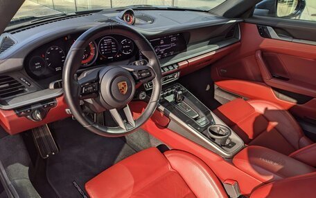 Porsche 911, 2021 год, 17 500 000 рублей, 10 фотография