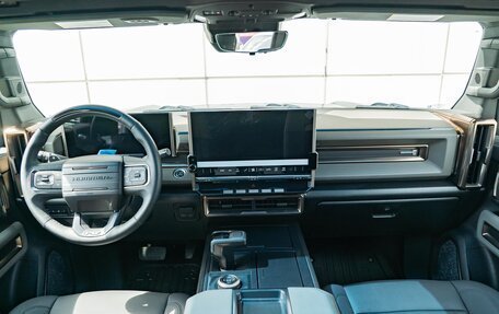 GMC Hummer EV, 2023 год, 18 890 000 рублей, 10 фотография